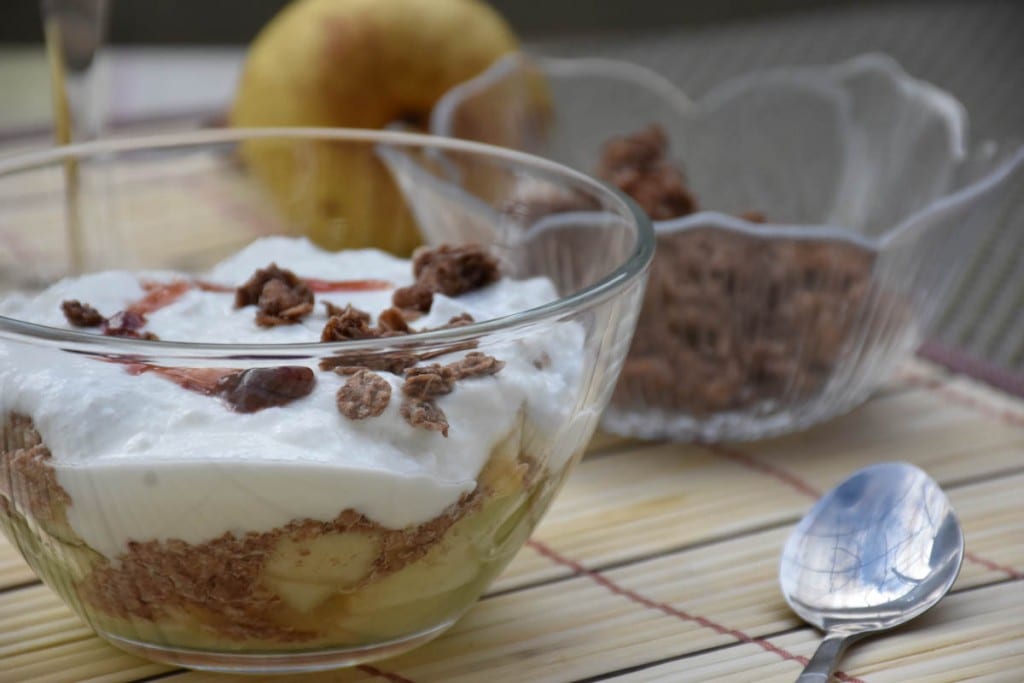 Muesli cu fructe la pahar-vezi reteta