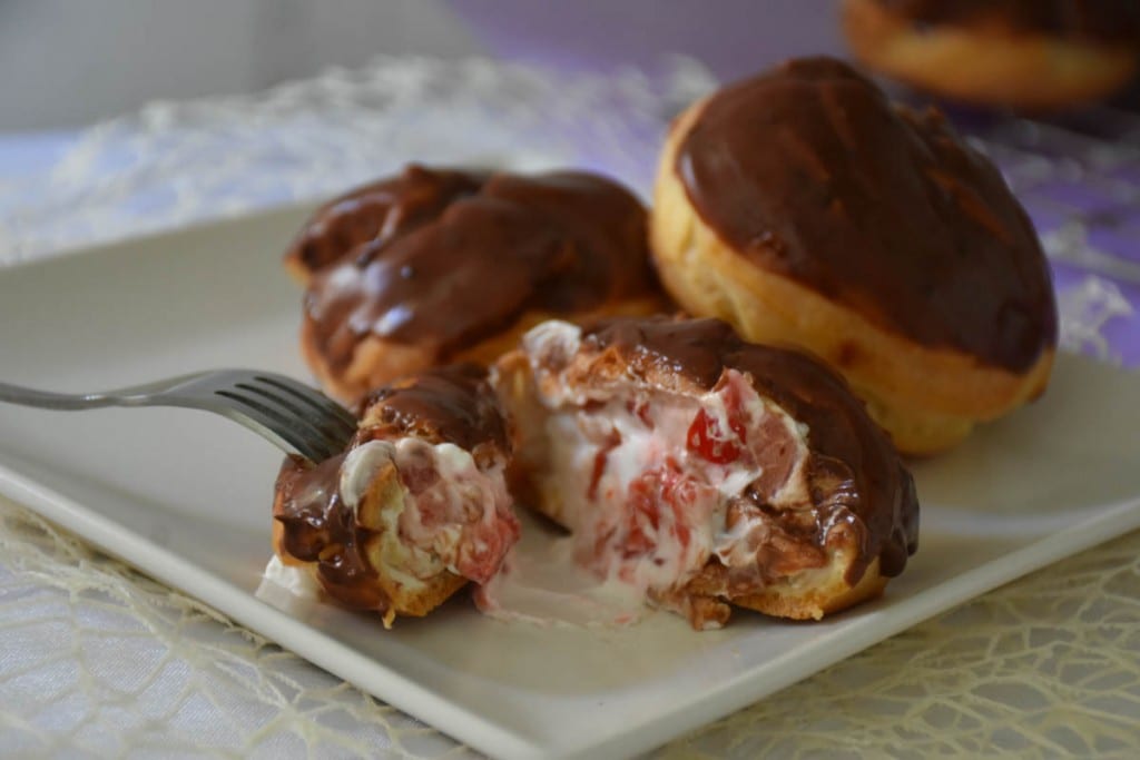 choux a la creme glazurat-reteta
