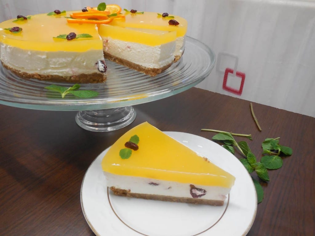 ccheese cake cu crema de iaurt si jeleu de portocale