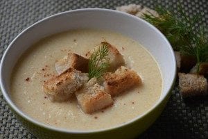 Supa crema de conopida cu piept de pui