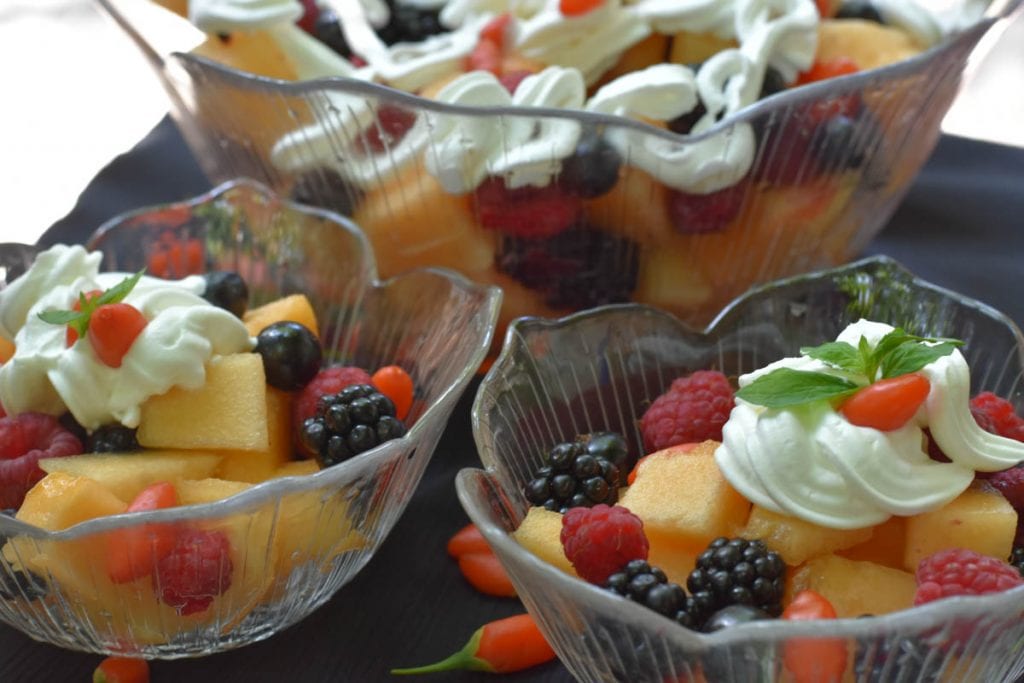 salata de fructe cu pepene galben-vezi reteta