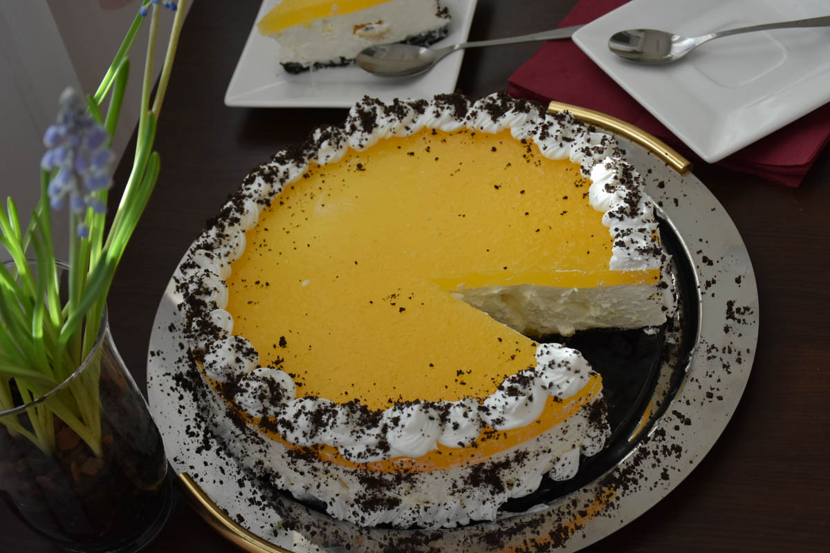 Cheesecake cu portocale si biscuiti oreo
