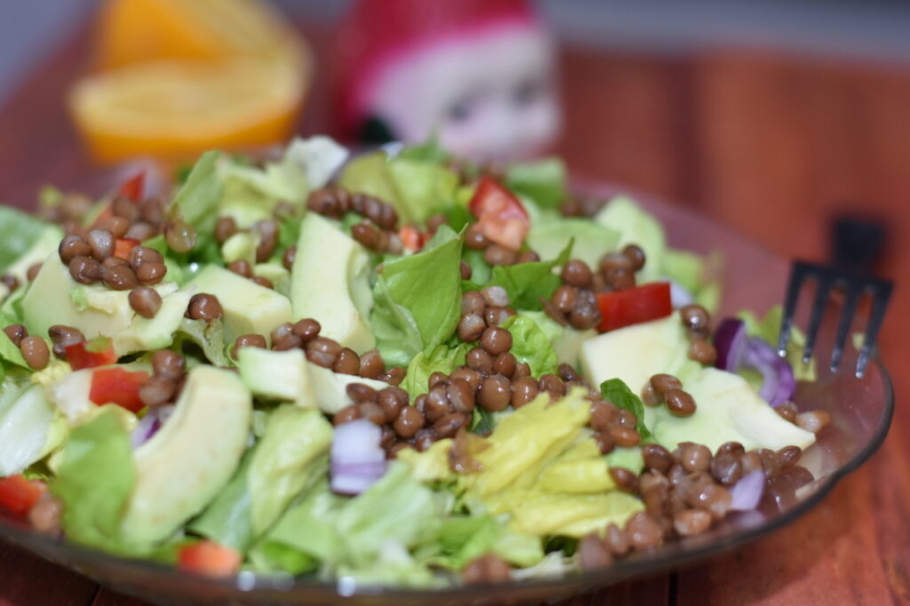 salata cu linte si avocado-reteta